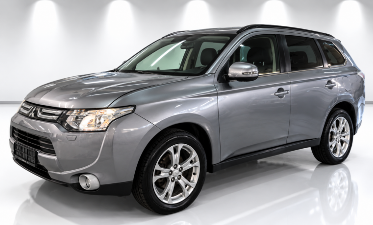 mitsubishi-outlander-bensin-2012-big-0