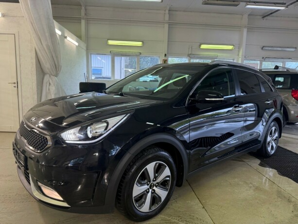 kia-niro-elektrisitetbensin-2018-big-1