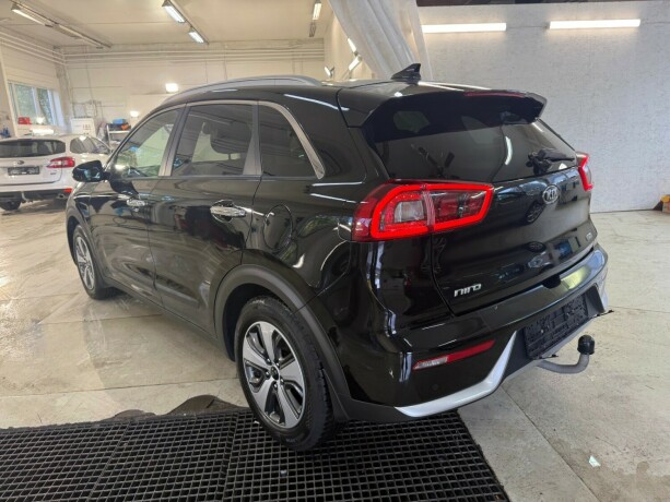 kia-niro-elektrisitetbensin-2018-big-3