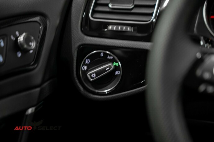 volkswagen-golf-vii-diesel-2015-big-25