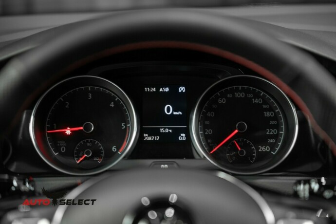 volkswagen-golf-vii-diesel-2015-big-27