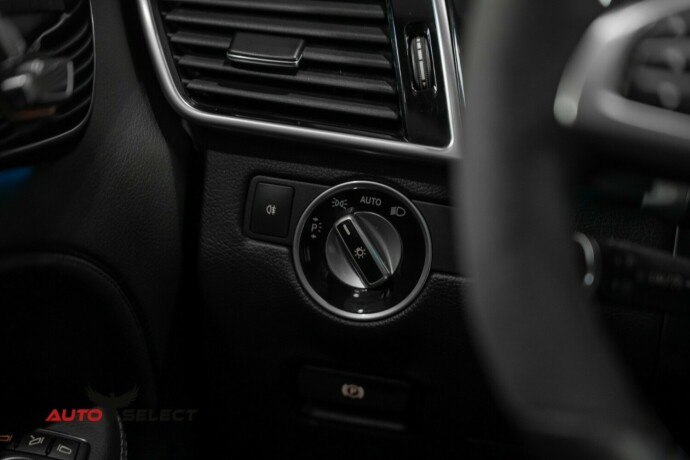 mercedes-benz-gle450-bensin-2016-big-32
