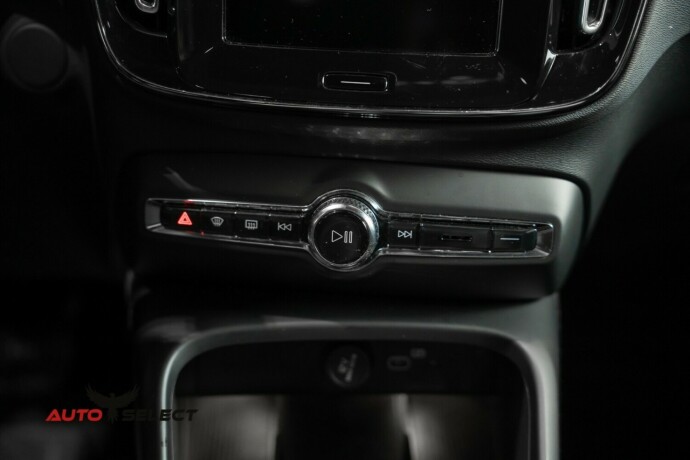 volvo-c40-elektrisitet-2024-big-36