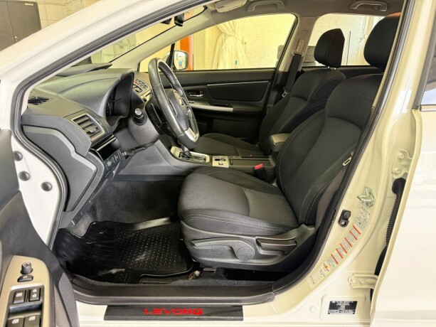 subaru-levorg-bensin-2016-big-33
