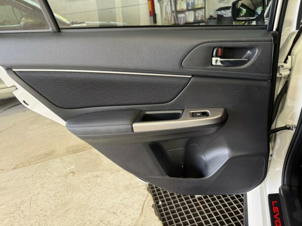 subaru-levorg-bensin-2016-big-31