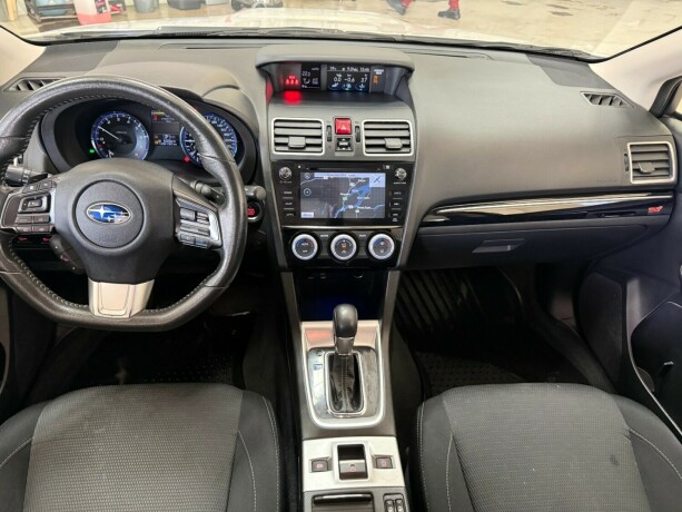 subaru-levorg-bensin-2016-big-12