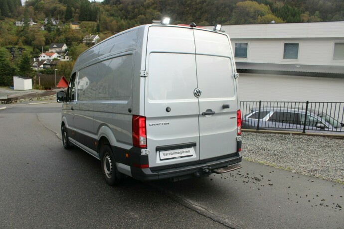 volkswagen-crafter-diesel-2021-big-4