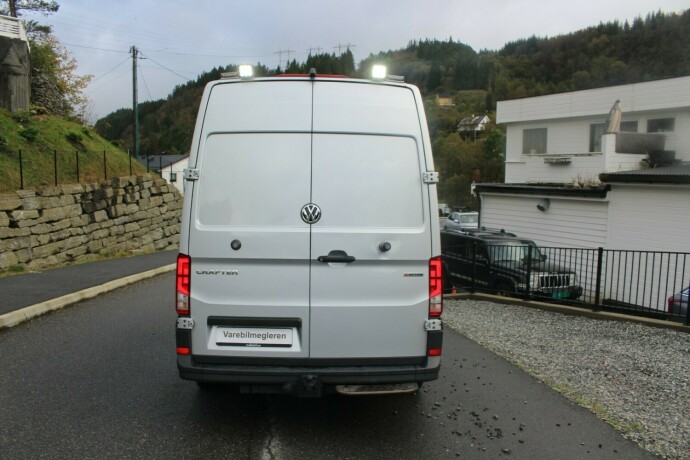 volkswagen-crafter-diesel-2021-big-8