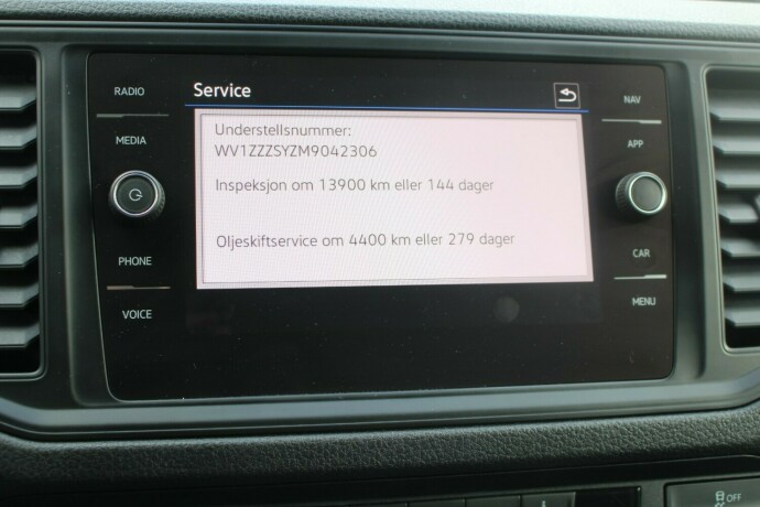 volkswagen-crafter-diesel-2021-big-19