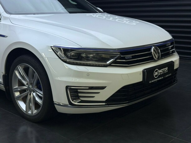 volkswagen-passat-elektrisitetbensin-2017-big-2