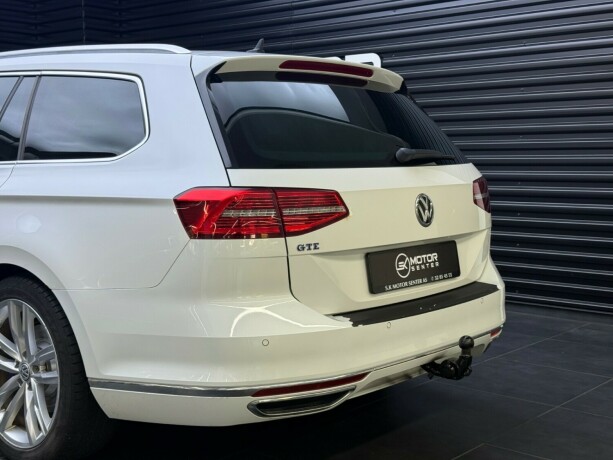 volkswagen-passat-elektrisitetbensin-2017-big-5