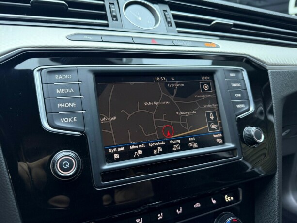 volkswagen-passat-elektrisitetbensin-2017-big-14