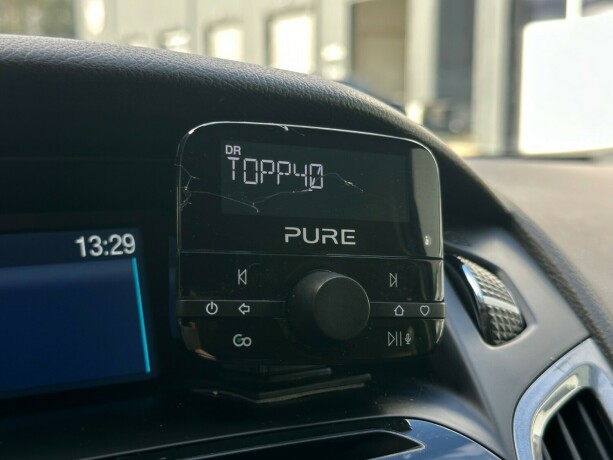 ford-focus-diesel-2011-big-19