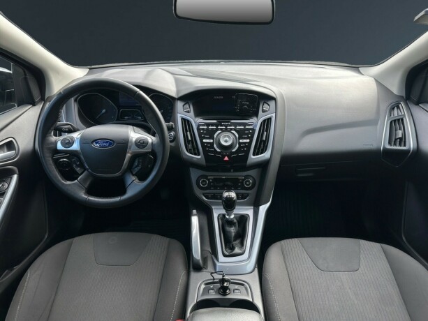 ford-focus-diesel-2011-big-10