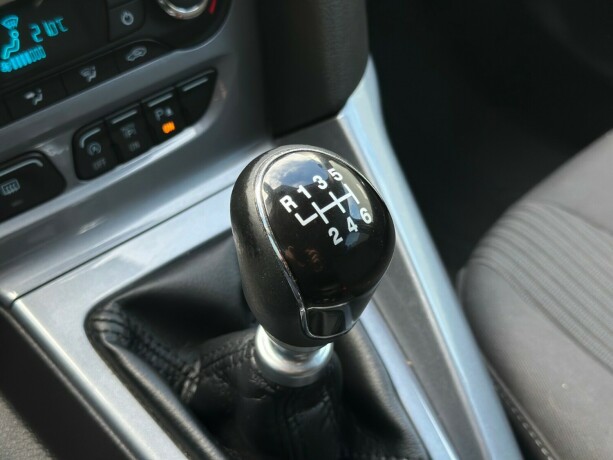 ford-focus-diesel-2011-big-15