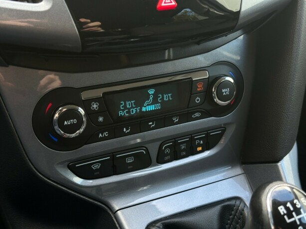 ford-focus-diesel-2011-big-16