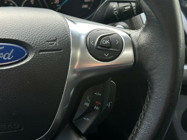ford-focus-diesel-2011-big-22