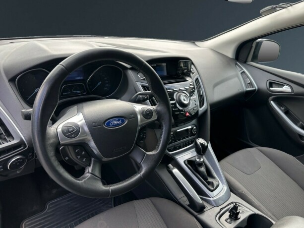 ford-focus-diesel-2011-big-9