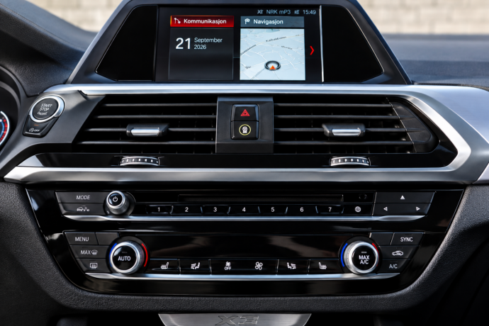 bmw-x3-diesel-2018-big-11