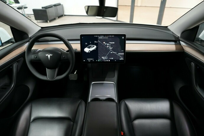 tesla-model-y-elektrisitet-2021-big-11