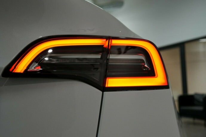 tesla-model-y-elektrisitet-2021-big-10