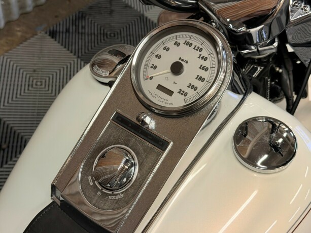 harley-davidson-fat-boy-bensin-2002-big-6