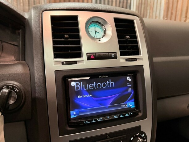 chrysler-300c-bensin-2005-big-30