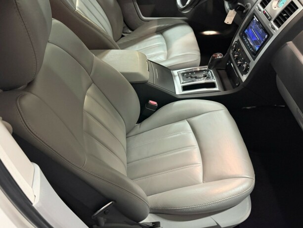chrysler-300c-bensin-2005-big-34
