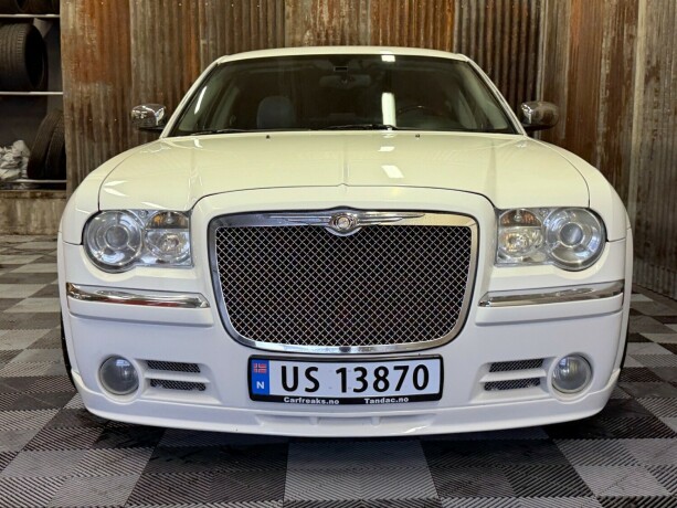 chrysler-300c-bensin-2005-big-7