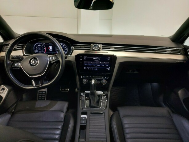 volkswagen-passat-alltrack-diesel-2019-big-30