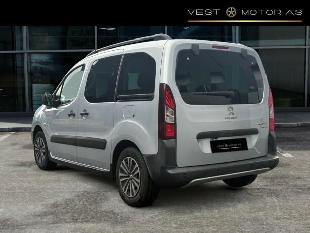 peugeot-partner-diesel-2017-big-4