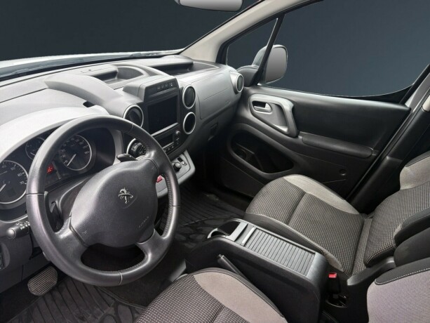 peugeot-partner-diesel-2017-big-9
