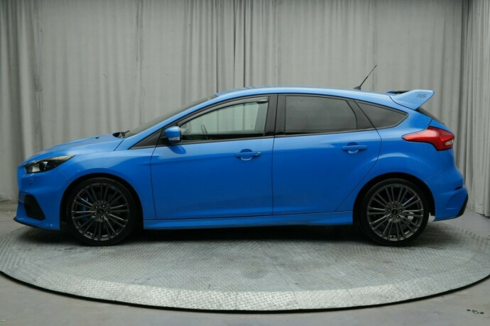 ford-focus-bensin-2017-big-1