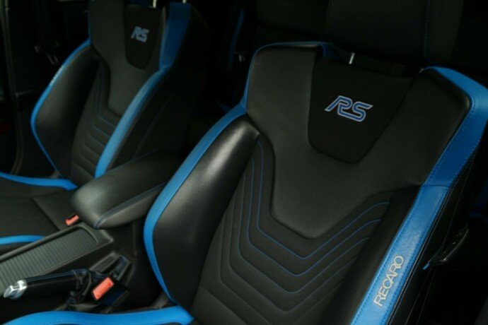 ford-focus-bensin-2017-big-19