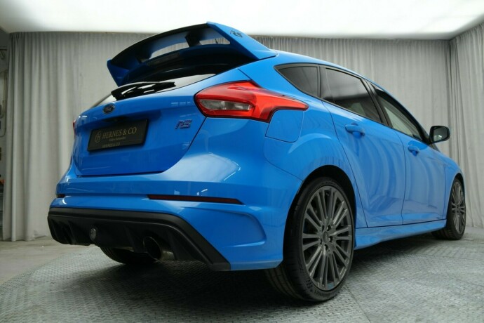 ford-focus-bensin-2017-big-13