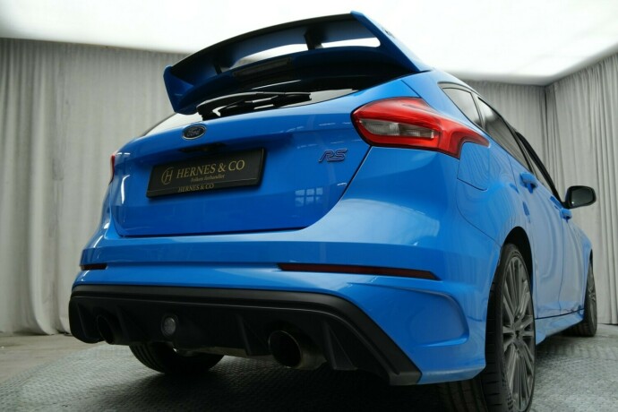 ford-focus-bensin-2017-big-14