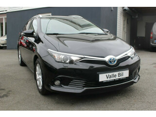 Toyota | Auris | Elektrisitet+bensin | 2017