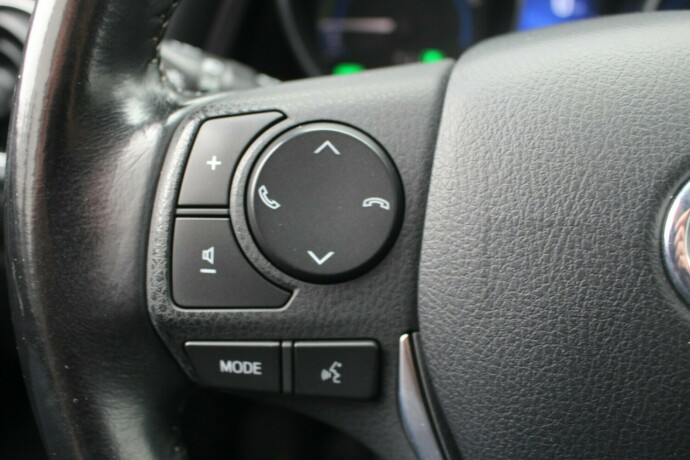 toyota-auris-elektrisitetbensin-2017-big-11