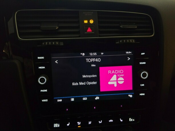 volkswagen-golf-vii-plug-in-petrol-2018-big-23