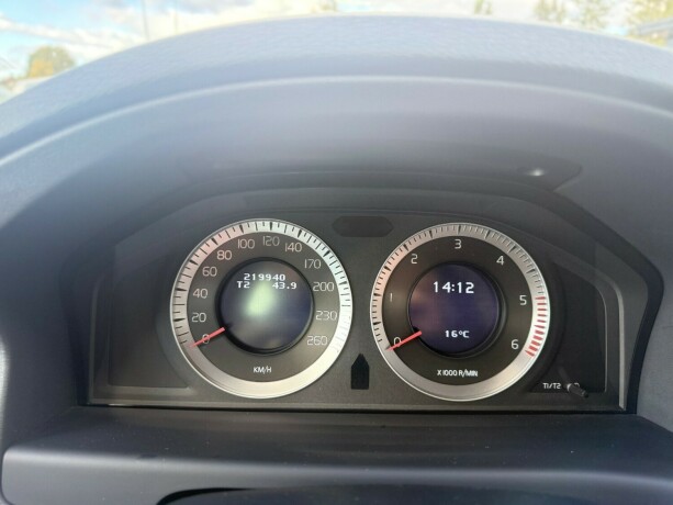 volvo-xc-70-diesel-2009-big-13