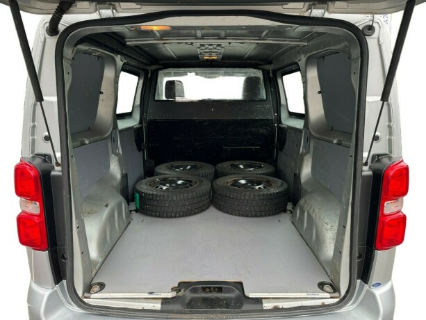 peugeot-expert-diesel-2017-big-6