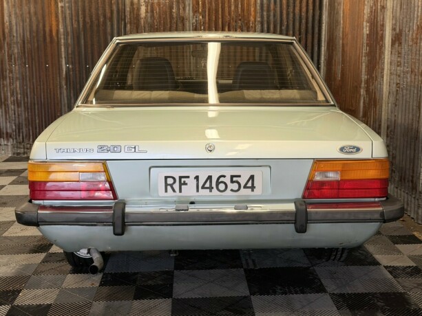 ford-taunus-bensin-1981-big-16
