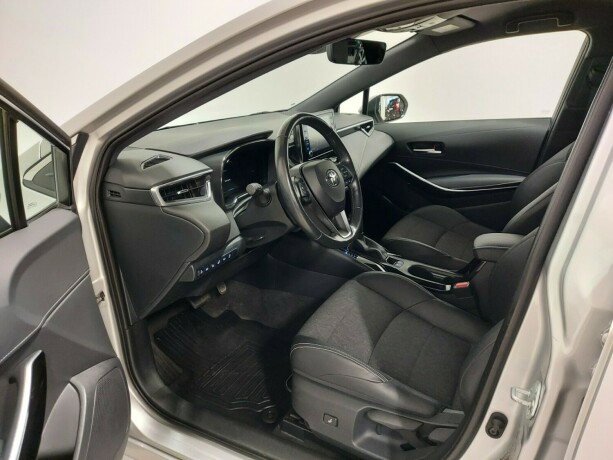 toyota-corolla-elektrisitetbensin-2020-big-16