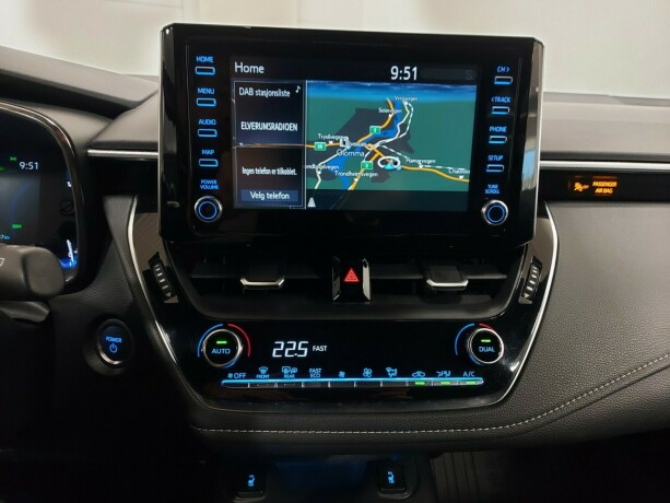 toyota-corolla-elektrisitetbensin-2020-big-31