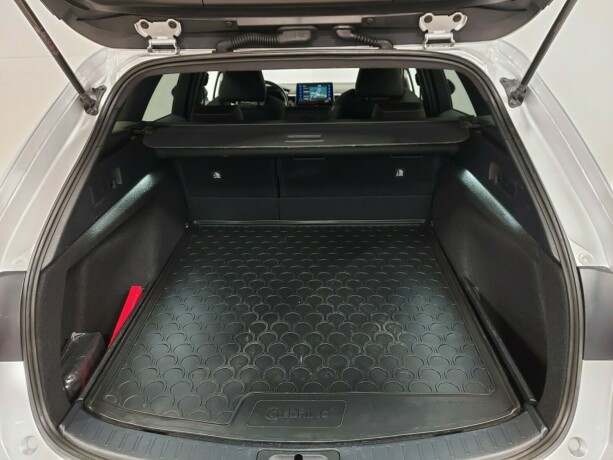 toyota-corolla-elektrisitetbensin-2020-big-23