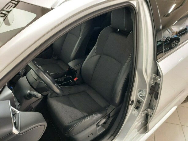 toyota-corolla-elektrisitetbensin-2020-big-18