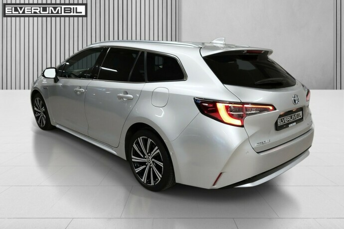 toyota-corolla-elektrisitetbensin-2020-big-5