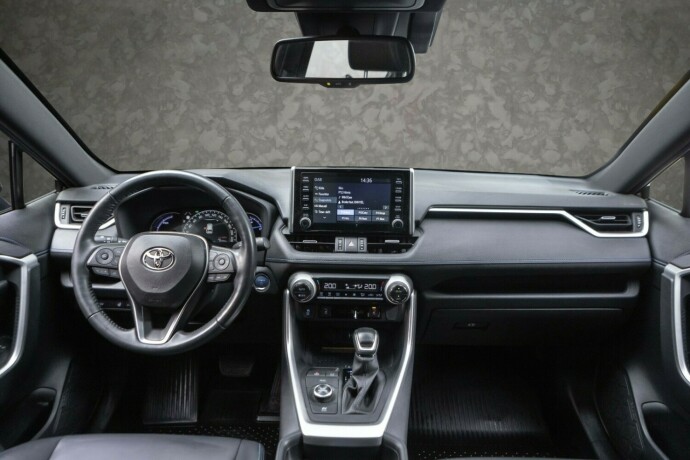 toyota-rav4-elektrisitetbensin-2019-big-21