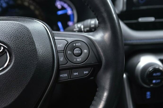 toyota-rav4-elektrisitetbensin-2019-big-11