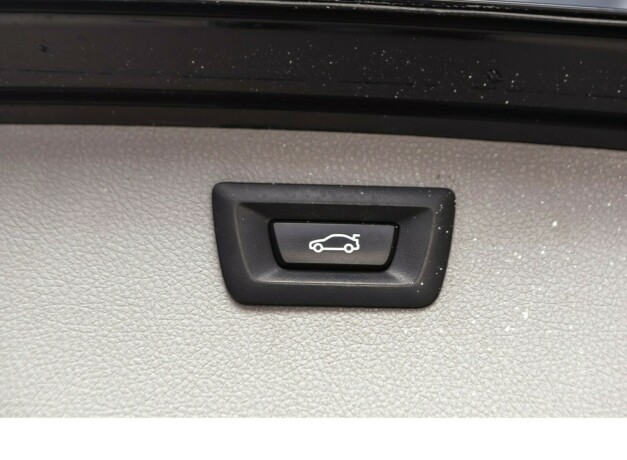 bmw-316i-bensin-2015-big-28